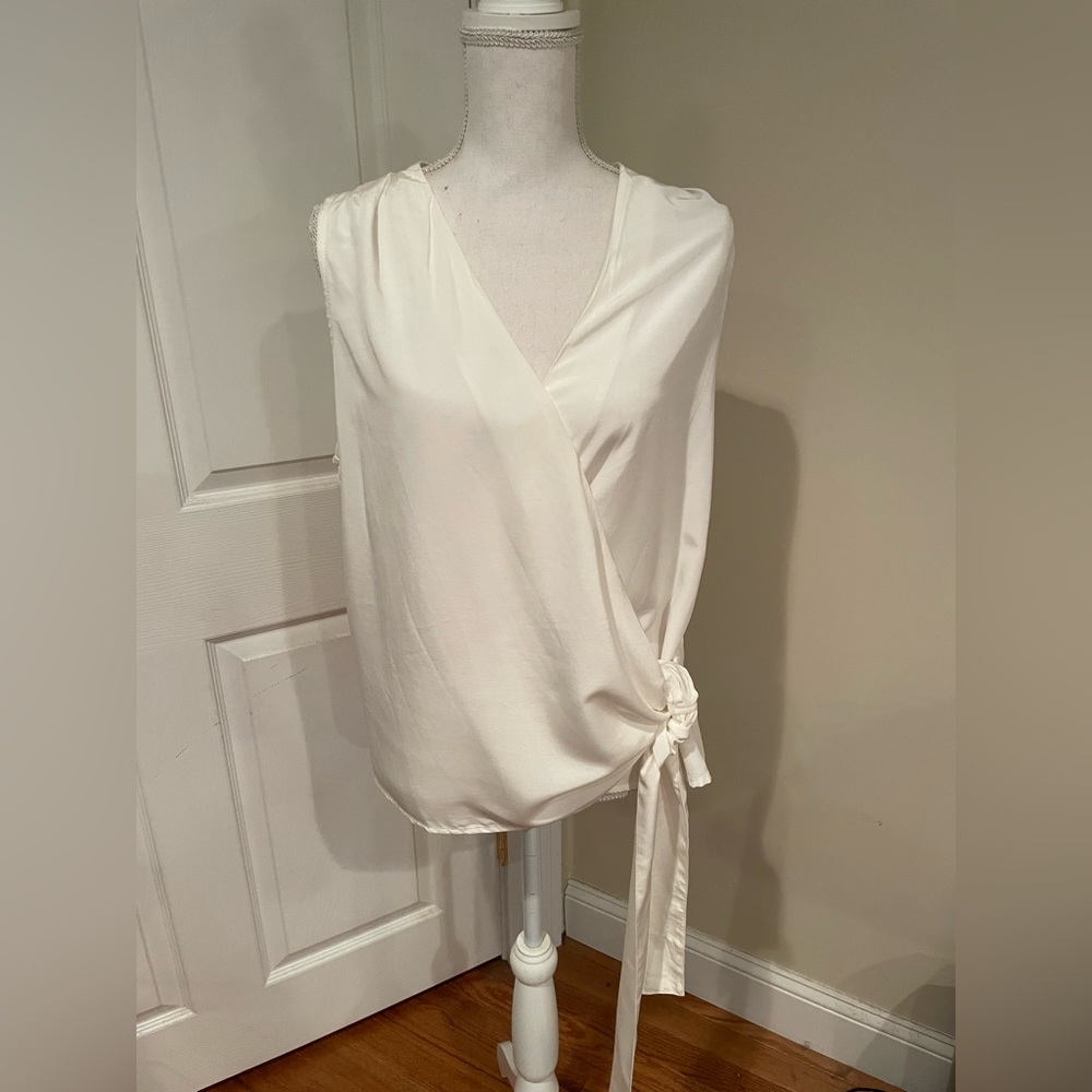 NEW ASTR XL WHITE BLOUSE